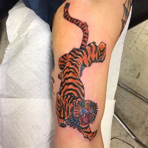 small tiger tattoo|traditional tiger tattoo designs.